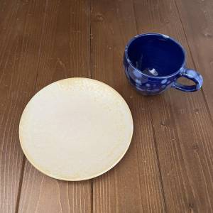 カップとお皿のセット(紺色)