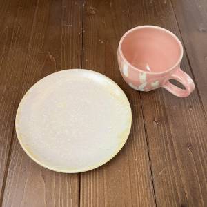 カップとお皿のセット(桃色)